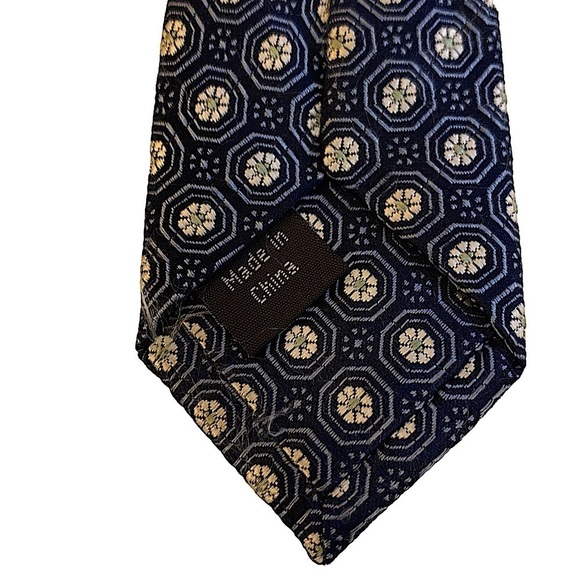NEIMAN Marcus Blue Print Silk Tie - Picture 5 of 5